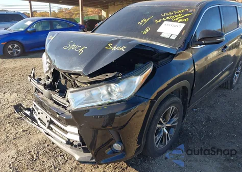 2018 Toyota Highlander Le Plus from USA, damaged, VIN 5TDBZRFH5JS487694